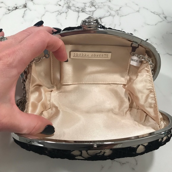 Sondra Roberts clutch - champagne and black lace - Picture 4 of 8